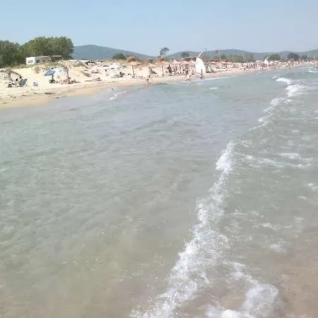 Strandnahe In Tsentar Mit Schoenem Garten *
